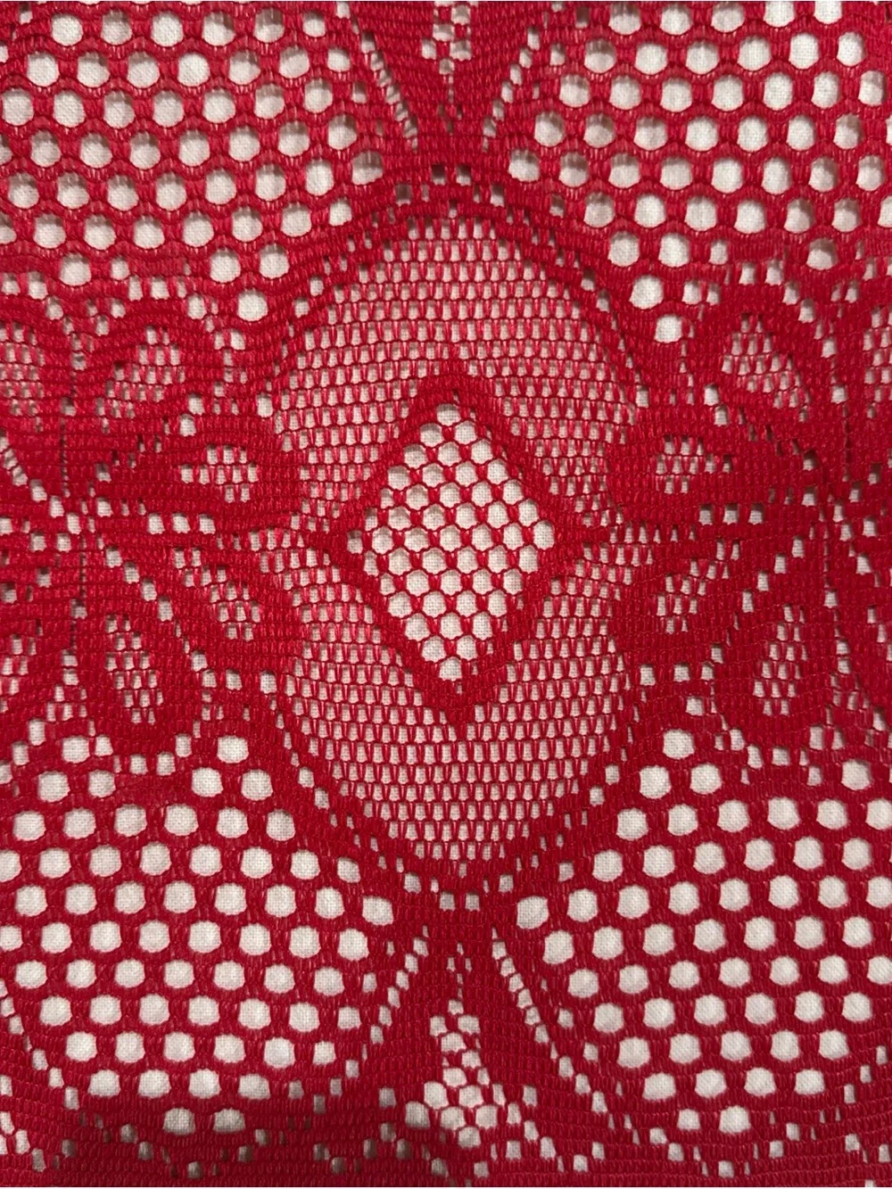 Set of 4 Red Christmas Lace Placemats Doilies Holiday Table Decor 17” x 10”